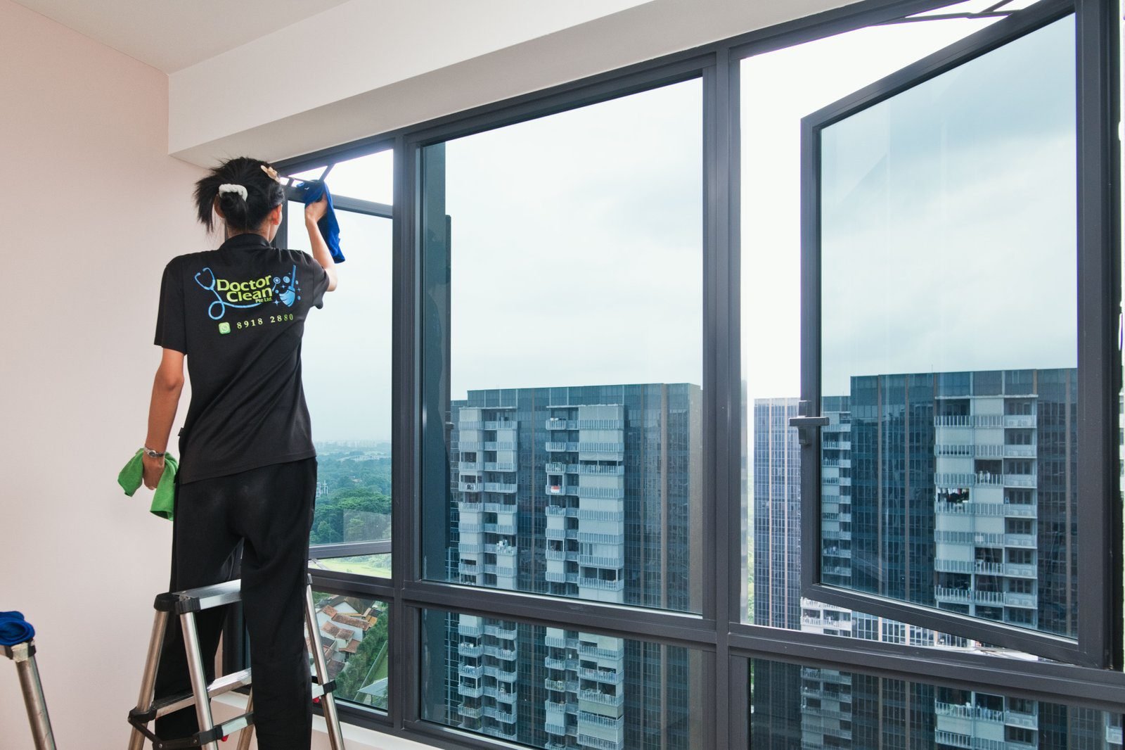 Window cleaning service for Singapore homes and offices